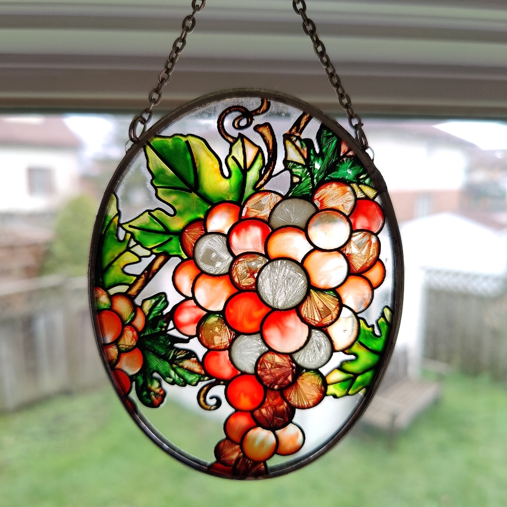 Small vintage oval Sun Catcher with grape design